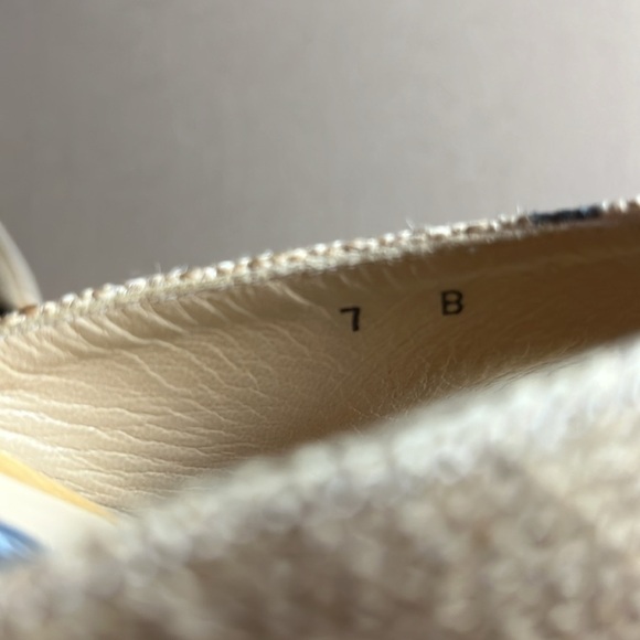 Mark Schwartz Abstract Art Wood Slide Sandal - 7 - Picture 10 of 14